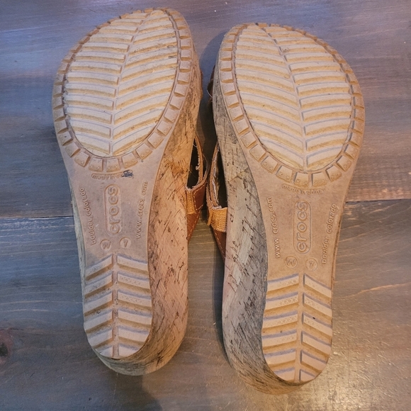 Crocs A-leigh Wedge Cork Sandals 7 - Picture 6 of 6